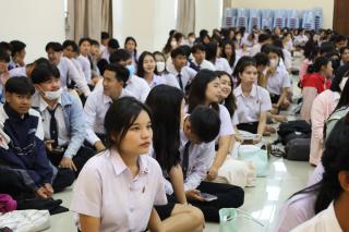 21. ชี้แจงนักศึกษาก่อนเตรียมออกฝึกประสบการณ์วิชาชีพครู