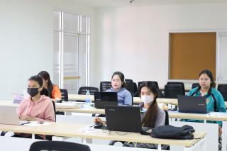 12. อบรมเชิงปฏิบัติการ "การจัดประสบการณ์เรียนรู้เพื่อส่งเสริมทักษะการคิดสู่ห้องเรียนอนุบาล"