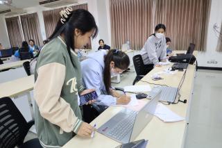 15. อบรมเชิงปฏิบัติการ "การจัดประสบการณ์เรียนรู้เพื่อส่งเสริมทักษะการคิดสู่ห้องเรียนอนุบาล"