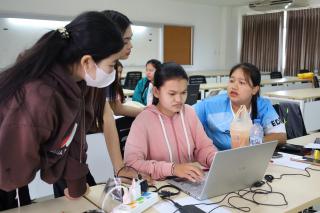 18. อบรมเชิงปฏิบัติการ "การจัดประสบการณ์เรียนรู้เพื่อส่งเสริมทักษะการคิดสู่ห้องเรียนอนุบาล"