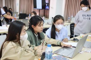 20. อบรมเชิงปฏิบัติการ "การจัดประสบการณ์เรียนรู้เพื่อส่งเสริมทักษะการคิดสู่ห้องเรียนอนุบาล"