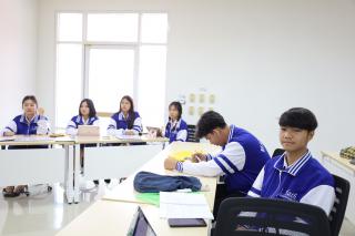 10. กิจกรรมพัฒนาสมรรถนะด้านงานวิจัยคณิตศาสตร์