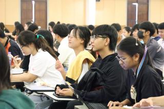 39. กิจกรรมการอบรมเตรียมความพร้อมการสอบบรรจุเข้ารับราชการครู สำหรับนักศึกษาชั้นปีที่ 4 หลักสูตรครุศาสตรบัณฑิต