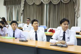 13. การอบรมเชิงปฏิบัติการ "การเตรียมความพร้อมสู่ครูรัก(ษ์)ถิ่นมืออาชีพ