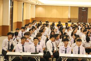 54. ปฐมนิเทศนักศึกษาก่อนออกฝึกประสบการณ์วิชาชีพครู ขั้นปฏิบัติงานวิชาชีพครูระหว่างเรียน 1 - 2