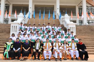 138. พิธีมอบใบประกาศนียบัตร และปัจฉิมนิเทศ นักศึกษาหลักสูตรครุศาสตรบัณฑิต ประจำปีการศึกษา 2566