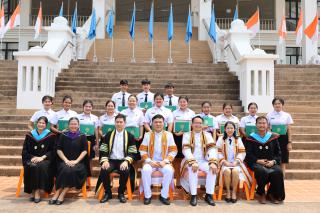 141. พิธีมอบใบประกาศนียบัตร และปัจฉิมนิเทศ นักศึกษาหลักสูตรครุศาสตรบัณฑิต ประจำปีการศึกษา 2566