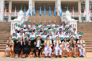 151. พิธีมอบใบประกาศนียบัตร และปัจฉิมนิเทศ นักศึกษาหลักสูตรครุศาสตรบัณฑิต ประจำปีการศึกษา 2566