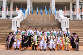 175. พิธีมอบใบประกาศนียบัตร และปัจฉิมนิเทศ นักศึกษาหลักสูตรครุศาสตรบัณฑิต ประจำปีการศึกษา 2566
