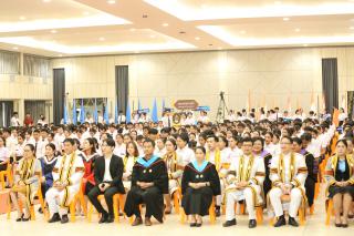 121. พิธีมอบใบประกาศนียบัตร และปัจฉิมนิเทศ นักศึกษาหลักสูตรครุศาสตรบัณฑิต ประจำปีการศึกษา 2566