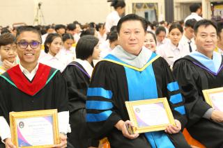 196. พิธีมอบใบประกาศนียบัตร และปัจฉิมนิเทศ นักศึกษาหลักสูตรครุศาสตรบัณฑิต ประจำปีการศึกษา 2566