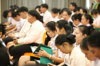 203. พิธีมอบใบประกาศนียบัตร และปัจฉิมนิเทศ นักศึกษาหลักสูตรครุศาสตรบัณฑิต ประจำปีการศึกษา 2566