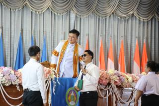 208. พิธีมอบใบประกาศนียบัตร และปัจฉิมนิเทศ นักศึกษาหลักสูตรครุศาสตรบัณฑิต ประจำปีการศึกษา 2566