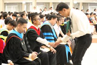 288. พิธีมอบใบประกาศนียบัตร และปัจฉิมนิเทศ นักศึกษาหลักสูตรครุศาสตรบัณฑิต ประจำปีการศึกษา 2566