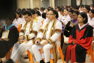 393. พิธีมอบใบประกาศนียบัตร และปัจฉิมนิเทศ นักศึกษาหลักสูตรครุศาสตรบัณฑิต ประจำปีการศึกษา 2566