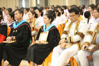 394. พิธีมอบใบประกาศนียบัตร และปัจฉิมนิเทศ นักศึกษาหลักสูตรครุศาสตรบัณฑิต ประจำปีการศึกษา 2566