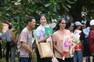582. พิธีมอบใบประกาศนียบัตร และปัจฉิมนิเทศ นักศึกษาหลักสูตรครุศาสตรบัณฑิต ประจำปีการศึกษา 2566