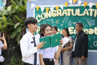 586. พิธีมอบใบประกาศนียบัตร และปัจฉิมนิเทศ นักศึกษาหลักสูตรครุศาสตรบัณฑิต ประจำปีการศึกษา 2566