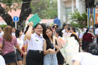 588. พิธีมอบใบประกาศนียบัตร และปัจฉิมนิเทศ นักศึกษาหลักสูตรครุศาสตรบัณฑิต ประจำปีการศึกษา 2566