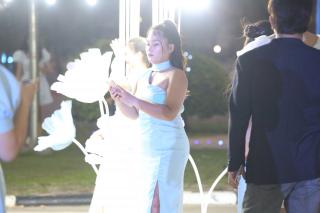 6. งานราตรีสีฟ้า