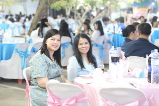 16. งานราตรีสีฟ้า