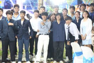 38. งานราตรีสีฟ้า