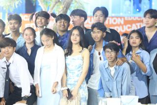 39. งานราตรีสีฟ้า
