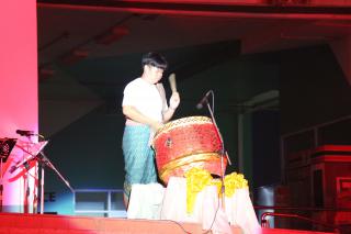 106. งานราตรีสีฟ้า
