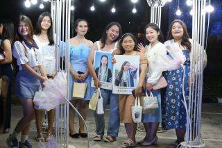 186. งานราตรีสีฟ้า