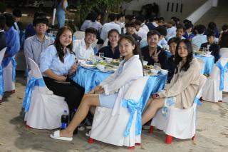 187. งานราตรีสีฟ้า