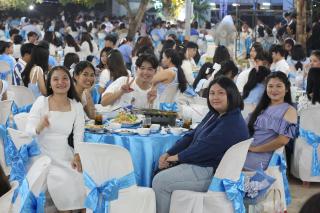211. งานราตรีสีฟ้า