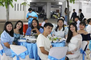 245. งานราตรีสีฟ้า