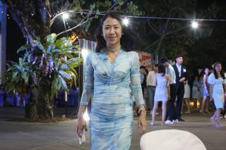 325. งานราตรีสีฟ้า