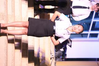 400. งานราตรีสีฟ้า