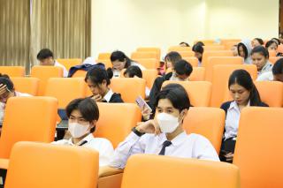 11. Oral presentation นักศึกษาภาษาอังกฤษ ชั้นปีที่ 4