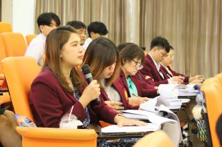 22. Oral presentation นักศึกษาภาษาอังกฤษ ชั้นปีที่ 4