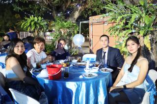 42. งานราตรีสีฟ้า