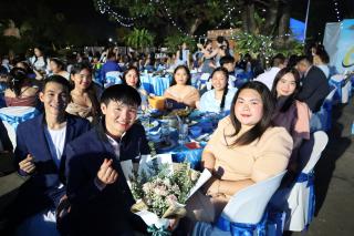 48. งานราตรีสีฟ้า
