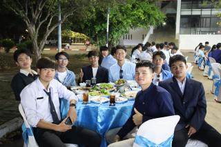 69. งานราตรีสีฟ้า