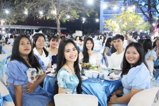 105. งานราตรีสีฟ้า