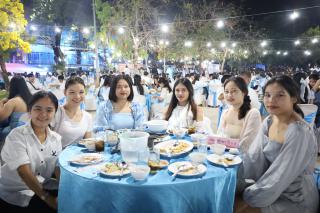 115. งานราตรีสีฟ้า