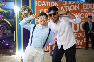 142. งานราตรีสีฟ้า