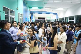 160. งานราตรีสีฟ้า