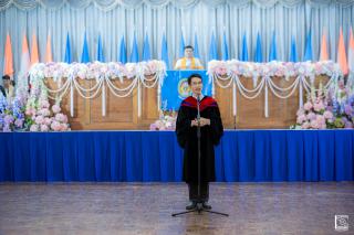 34. พิธีกล่าวคำปฏิญาณตนของนักศึกษา และพิธีลอดซุ้มไม้เรียวครุศาสตร์
