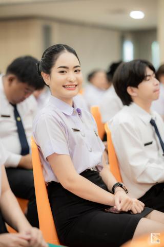 44. พิธีกล่าวคำปฏิญาณตนของนักศึกษา และพิธีลอดซุ้มไม้เรียวครุศาสตร์