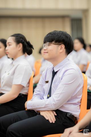 59. พิธีกล่าวคำปฏิญาณตนของนักศึกษา และพิธีลอดซุ้มไม้เรียวครุศาสตร์