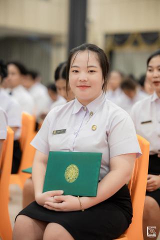 83. พิธีกล่าวคำปฏิญาณตนของนักศึกษา และพิธีลอดซุ้มไม้เรียวครุศาสตร์