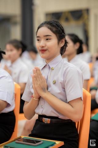 119. พิธีกล่าวคำปฏิญาณตนของนักศึกษา และพิธีลอดซุ้มไม้เรียวครุศาสตร์