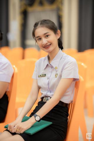 138. พิธีกล่าวคำปฏิญาณตนของนักศึกษา และพิธีลอดซุ้มไม้เรียวครุศาสตร์