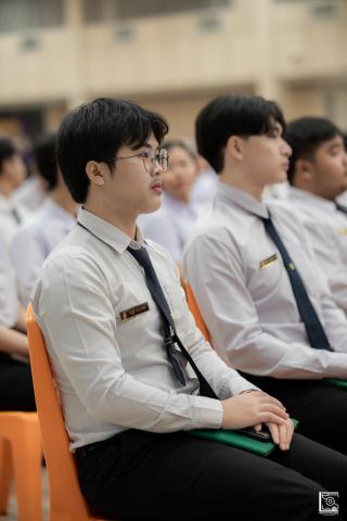 167. พิธีกล่าวคำปฏิญาณตนของนักศึกษา และพิธีลอดซุ้มไม้เรียวครุศาสตร์